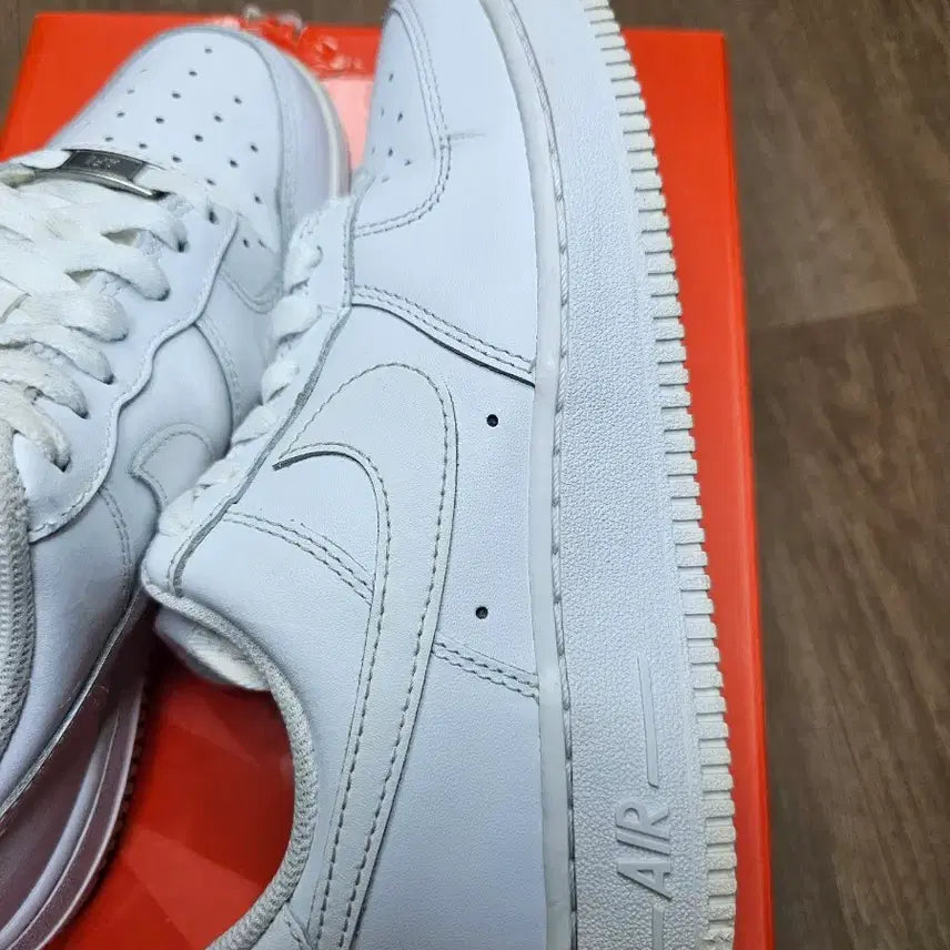 [BUNJANG] Nike Air Force 1 White (235mm) / 나이키 에어포스 1 화이트 (235mm)