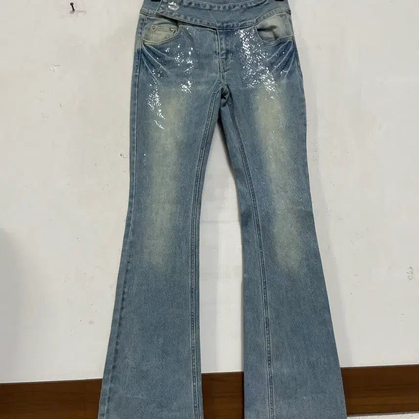 [BUNJANG] N6300 Glitter Pattern Color Blocked Bootcut Jeans / 특가새)N6300 반짝이?무늬 배색 청바지.부츠컷.데님