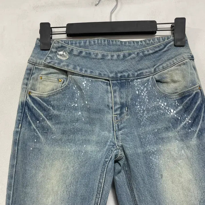 [BUNJANG] N6300 Glitter Pattern Color Blocked Bootcut Jeans / 특가새)N6300 반짝이?무늬 배색 청바지.부츠컷.데님
