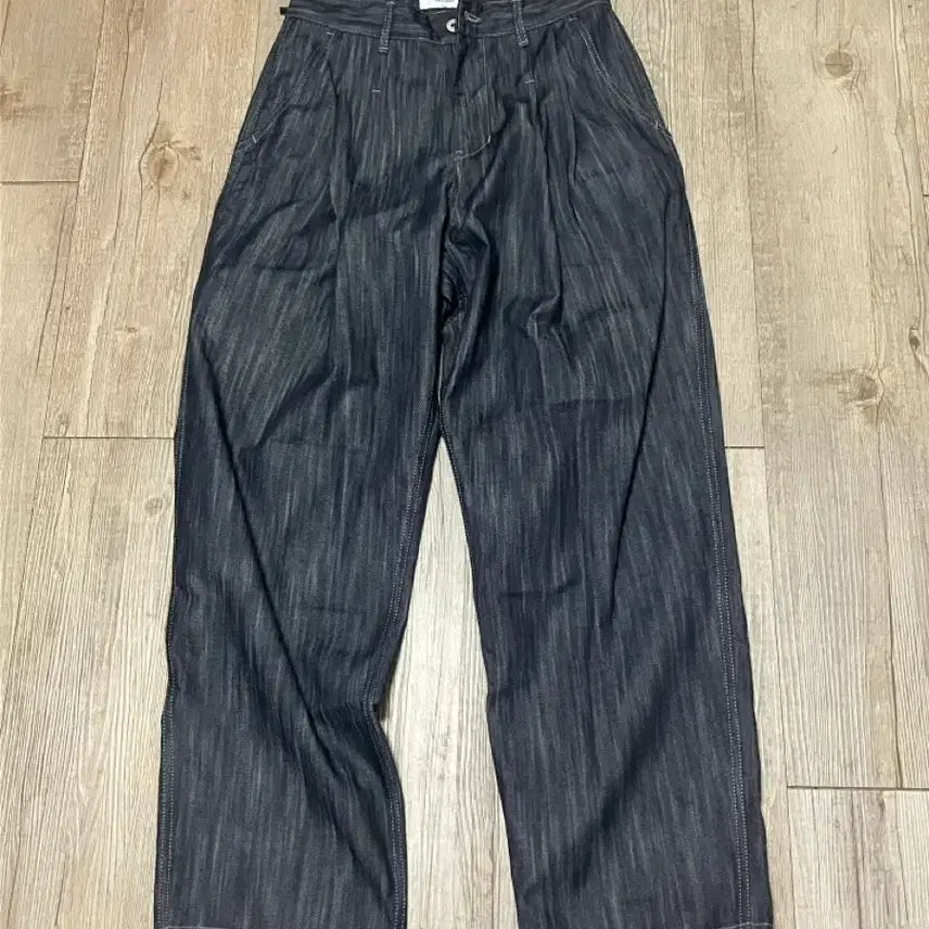 [BUNJANG] Clean Denim Deep Two Tuck Vertical Pants Indigo / Clean Denim Deep Two Tuck Vertical Pants