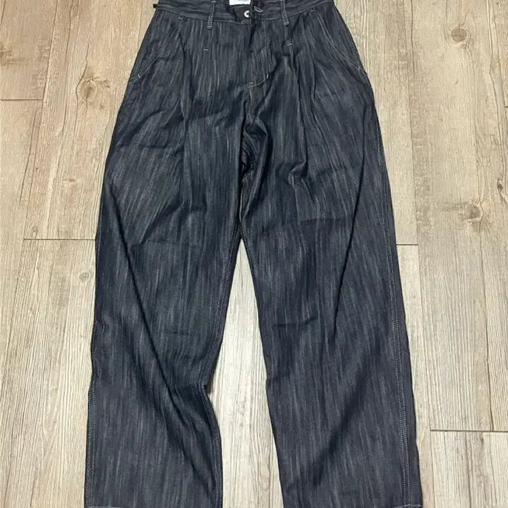 [BUNJANG] Clean Denim Deep Two Tuck Vertical Pants Indigo / Clean Denim Deep Two Tuck Vertical Pants