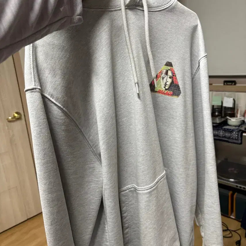[BUNJANG] Palace London Hoodie L (100) / 팔라스 후드티 L사이즈 (100)
