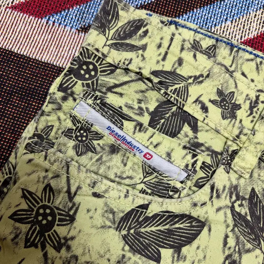 [BUNJANG] Diesel Leaf Pattern Cotton Shorts / 32inch) 디젤 리프 패턴 코튼 반바지 쇼츠