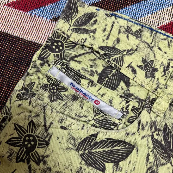 [BUNJANG] Diesel Leaf Pattern Cotton Shorts / 32inch) 디젤 리프 패턴 코튼 반바지 쇼츠