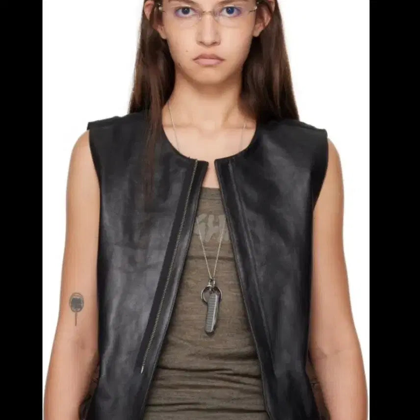 [BUNJANG] Mariano Leather Vest - Size M / 마리아노 레더 베스트 구매합니다!