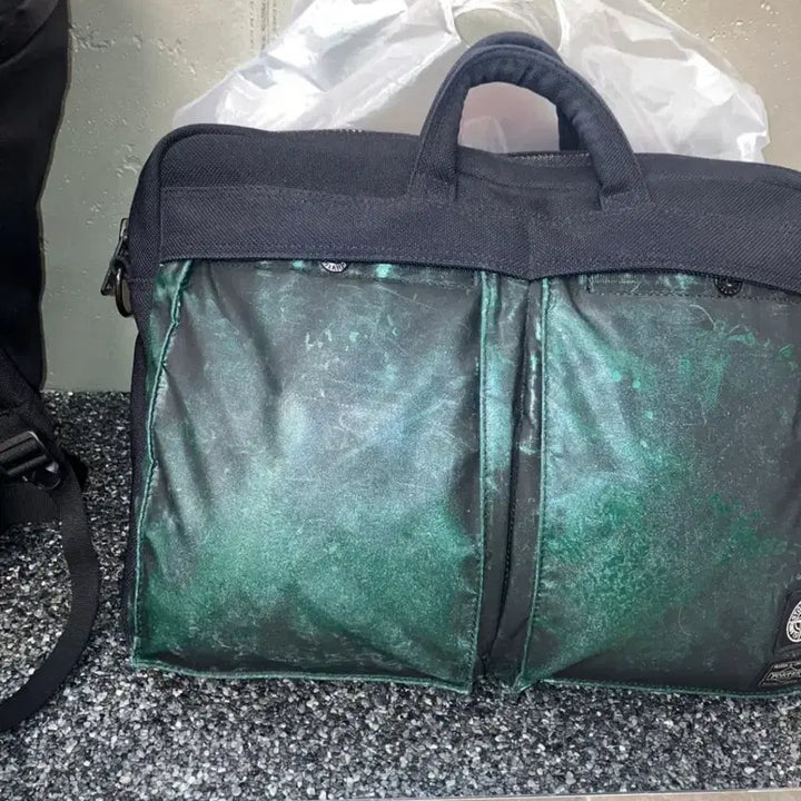 [BUNJANG] Stone Island x Porter Hidden Reflective 2-Way Messenger Bag / 스톤아일랜드 x 포터 히든 리플렉티브 2way 메신저백