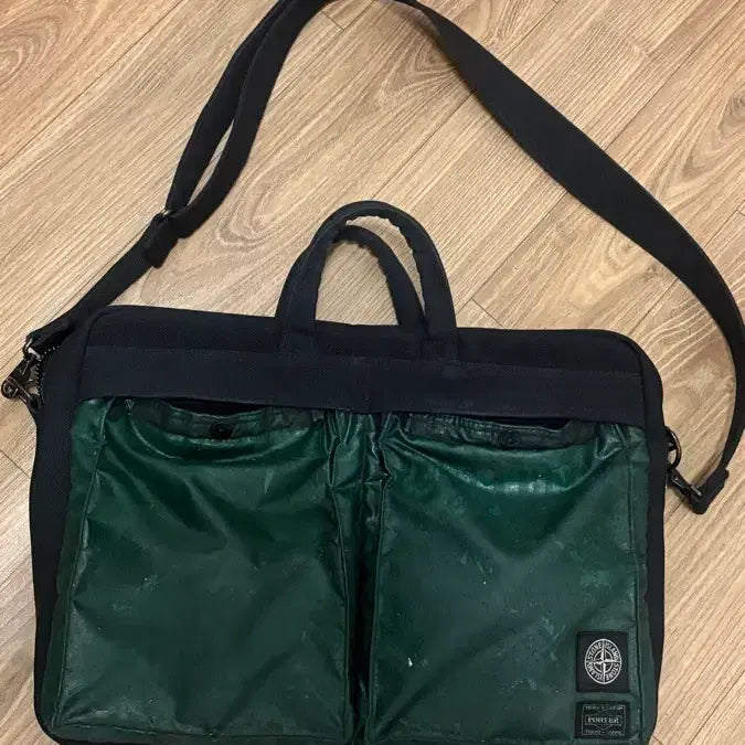 [BUNJANG] Stone Island x Porter Hidden Reflective 2-Way Messenger Bag / 스톤아일랜드 x 포터 히든 리플렉티브 2way 메신저백