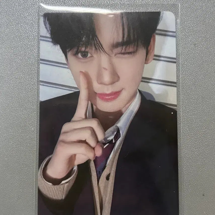[BUNJANG] Han Yu Jin Melting Point Album Photocard / 한유진 멜팅포인트 앨범 포카