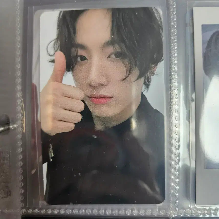 [BUNJANG] BTS Memories DVD (2017-2021) Jungkook J-Hope Photocard Set / 방탄소년단 메모리즈 DVD (2017-2021)정국 제이홉 포카포함