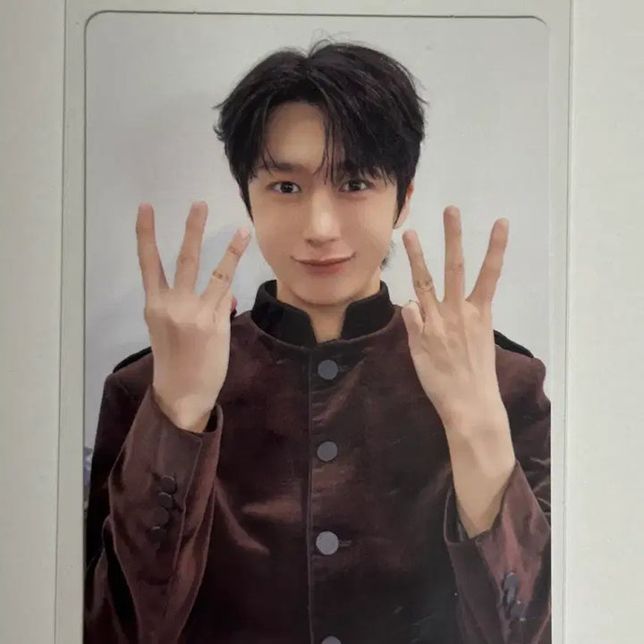[BUNJANG] Monsta X Hyungwon Unfold Hello82 Popup Photocard (Wow Version) / 몬스타엑스 형원 언폴드unfold 헬로82 팝업 포카 (wow버전)