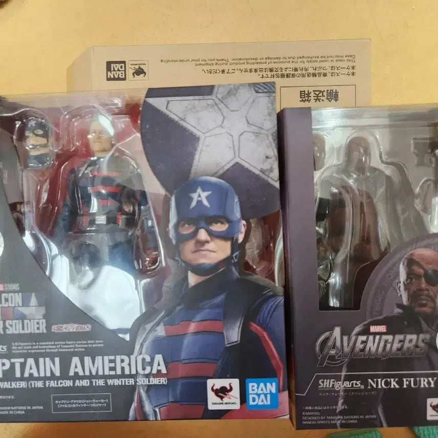 [BUNJANG] Bandai S.H.Figuarts Captain America / Nick Fury Figures / SHFiguarts 캡틴 아메리카/닉 퓨리 피규어 미개봉택포 7만