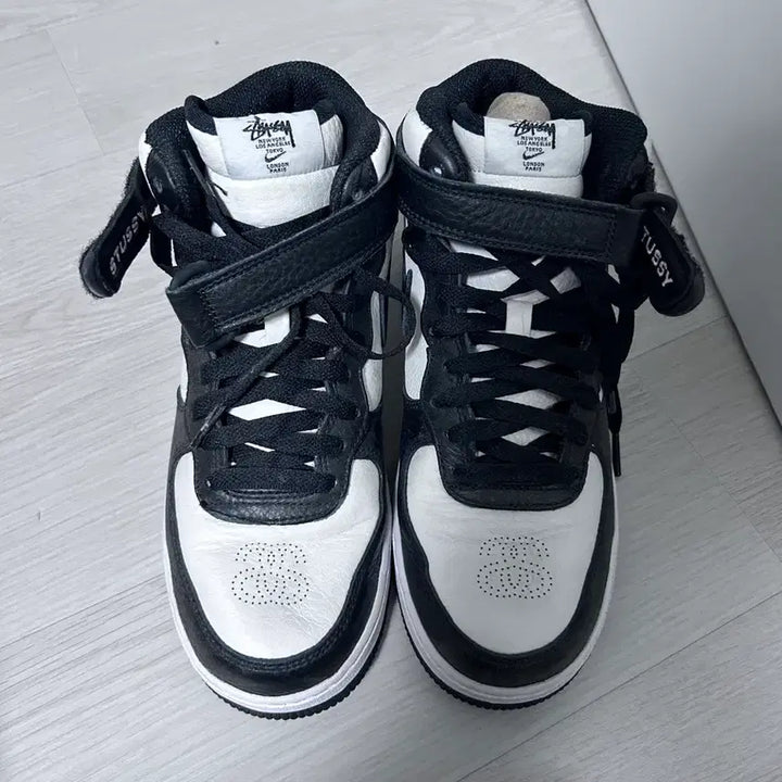 [BUNJANG] Stussy x Nike Air Force 1 High Sneakers / 스투시 에어포스 하이 신발