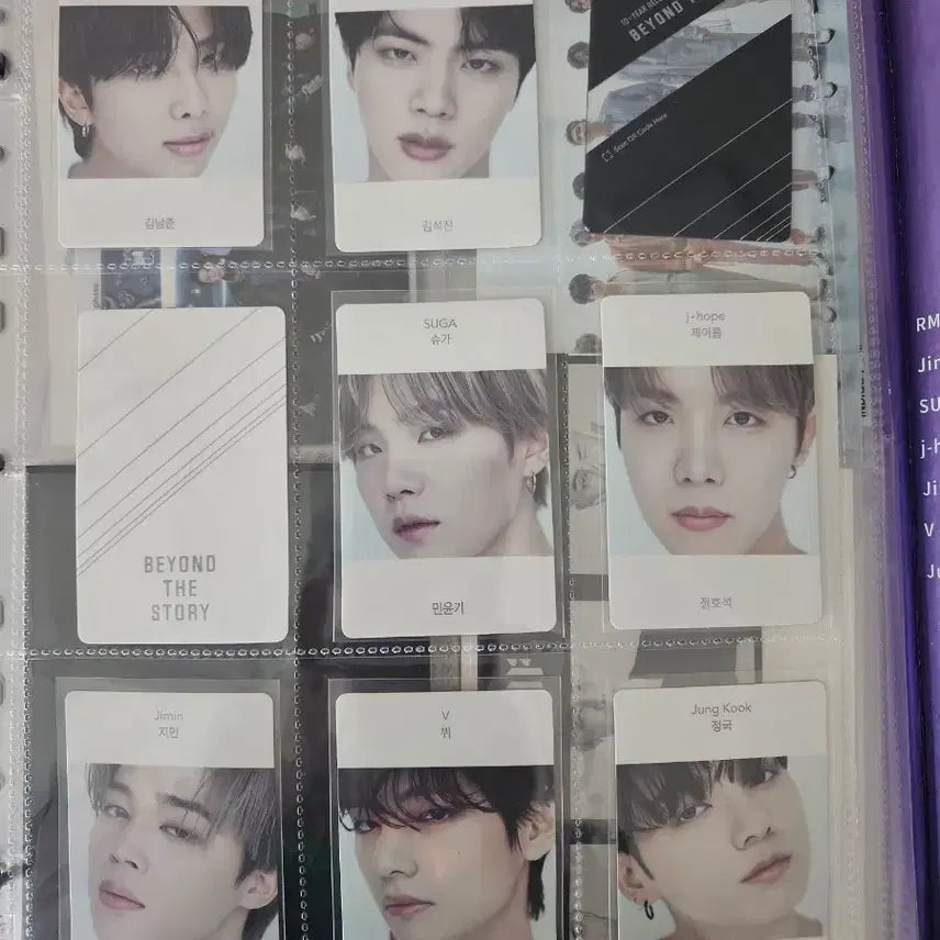[BUNJANG] BTS Beyond The Story Book with Paperweight / 방탄소년단 비욘드 더 스토리 책 .문진.포카포함