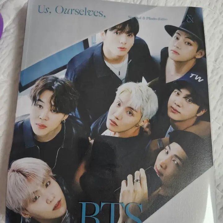 [BUNJANG] BTS Us, Ourselves Special Photobook / 방탄소년단 Us, Ourselves 포토폴리오