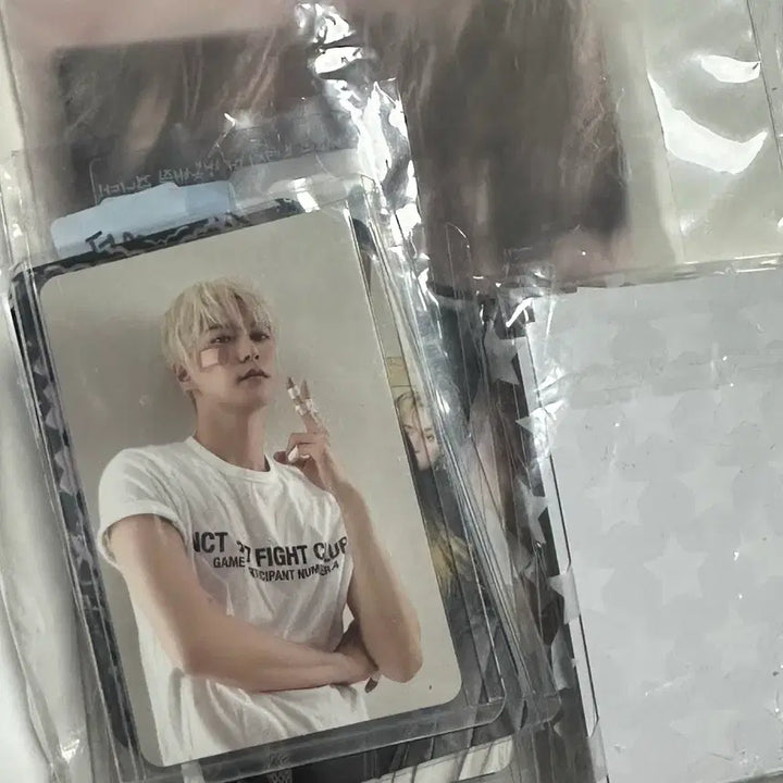 [BUNJANG] NCT Doyoung Unofficial Photocard and Goods Bundle / 엔시티 비공굿