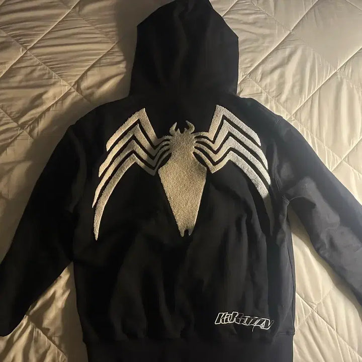 [SOLD OUT] 카카지 스파이더맨 베놈 후드집업 블랙 M