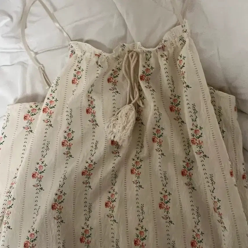 [BUNJANG] Tesl Flower One-Piece Pajamas / 테슬 플라워 원피스잠옷
