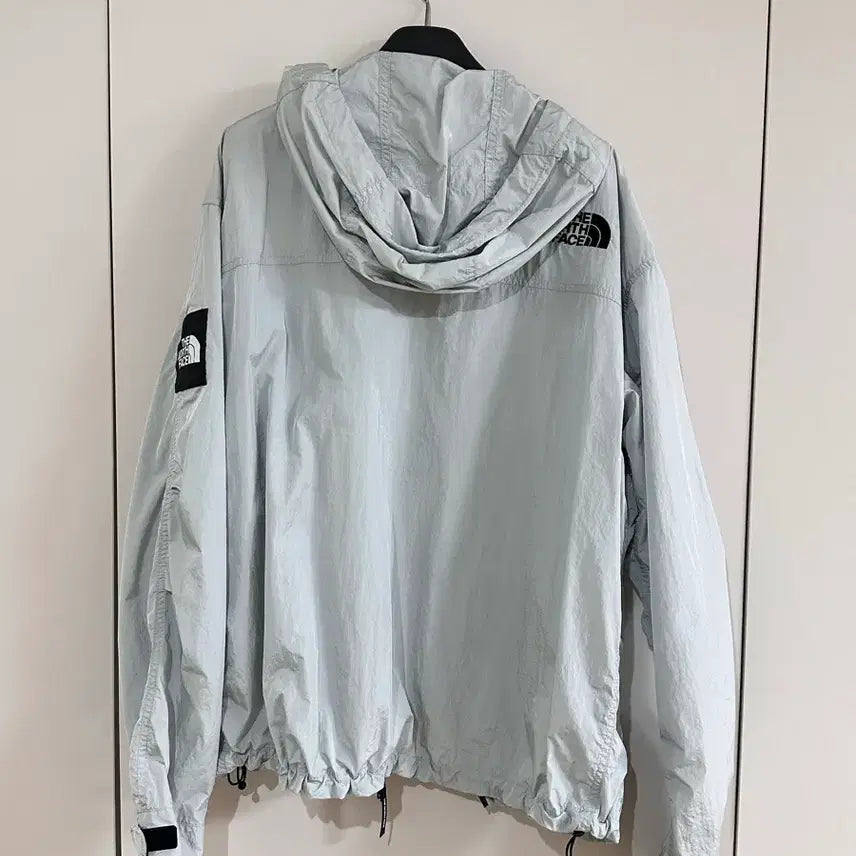 [BUNJANG] The North Face Lightweight Windbreaker Jacket - Light Grey / 노스페이스 바람막이 자켓 라이트 그레이