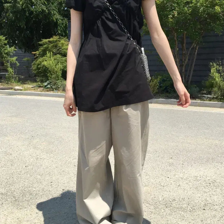 [BUNJANG] Meaning Out Dove Lace Short Sleeve Blouse Black / 미닝아웃 도브 레이스 반팔 블라우스