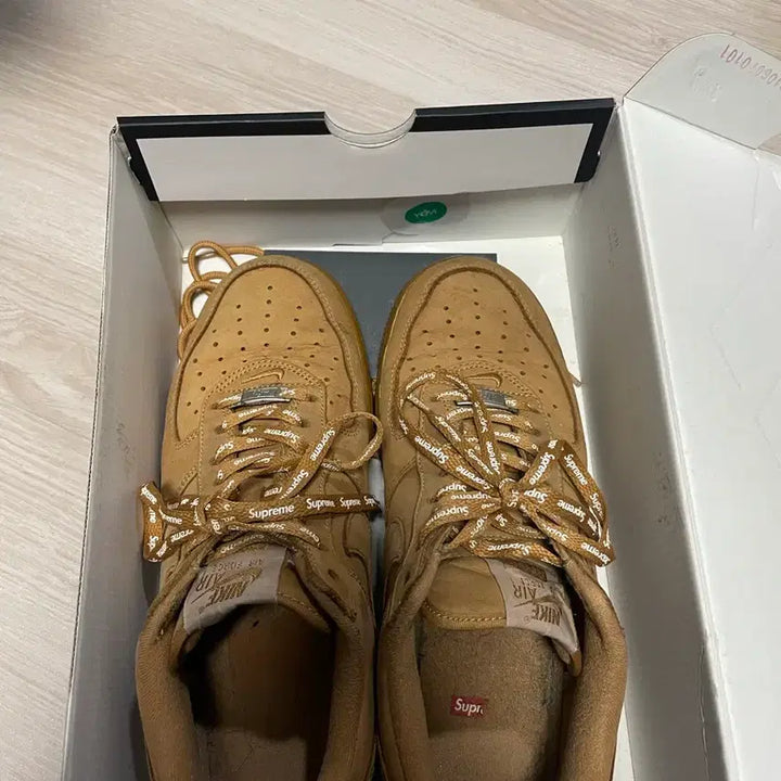 [BUNJANG] Nike Supreme Air Force 1 Low Flax (Aka &
