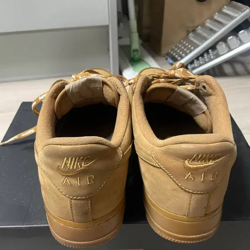 [BUNJANG] Nike Supreme Air Force 1 Low Flax (Aka &