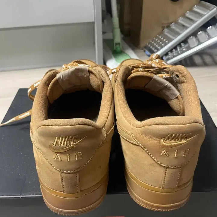 [BUNJANG] Nike Supreme Air Force 1 Low Flax (Aka &