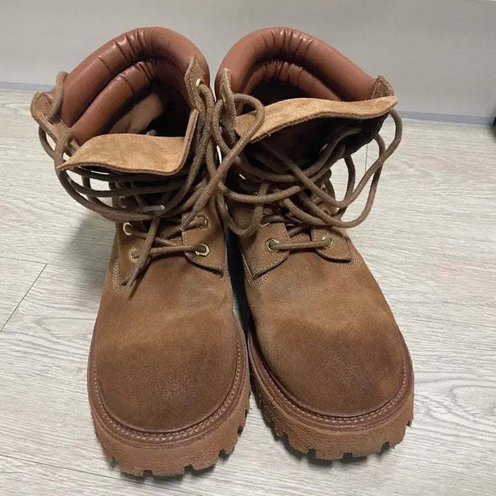 [BUNJANG] Commodo Sole Suede Boots Beige / (270야세 1990 코만도솔 스웨이드 부츠 베이지