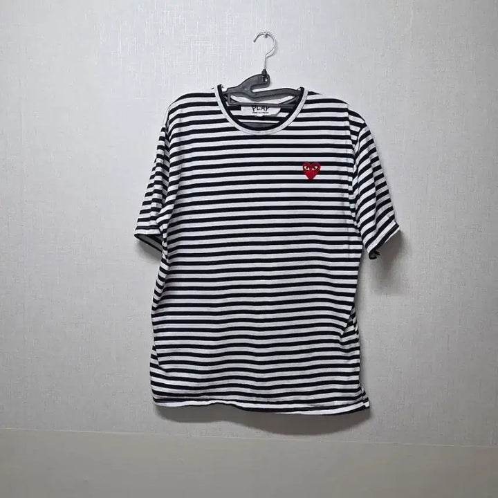 [BUNJANG] Comme des Garçons Striped Short Sleeve T-Shirt Red Emblem L / 꼼데가르송 스트라이프 반팔 티셔츠 레드와펜 L