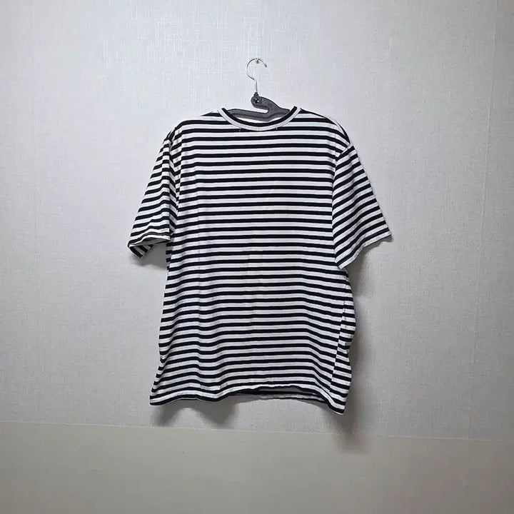 [BUNJANG] Comme des Garçons Striped Short Sleeve T-Shirt Red Emblem L / 꼼데가르송 스트라이프 반팔 티셔츠 레드와펜 L