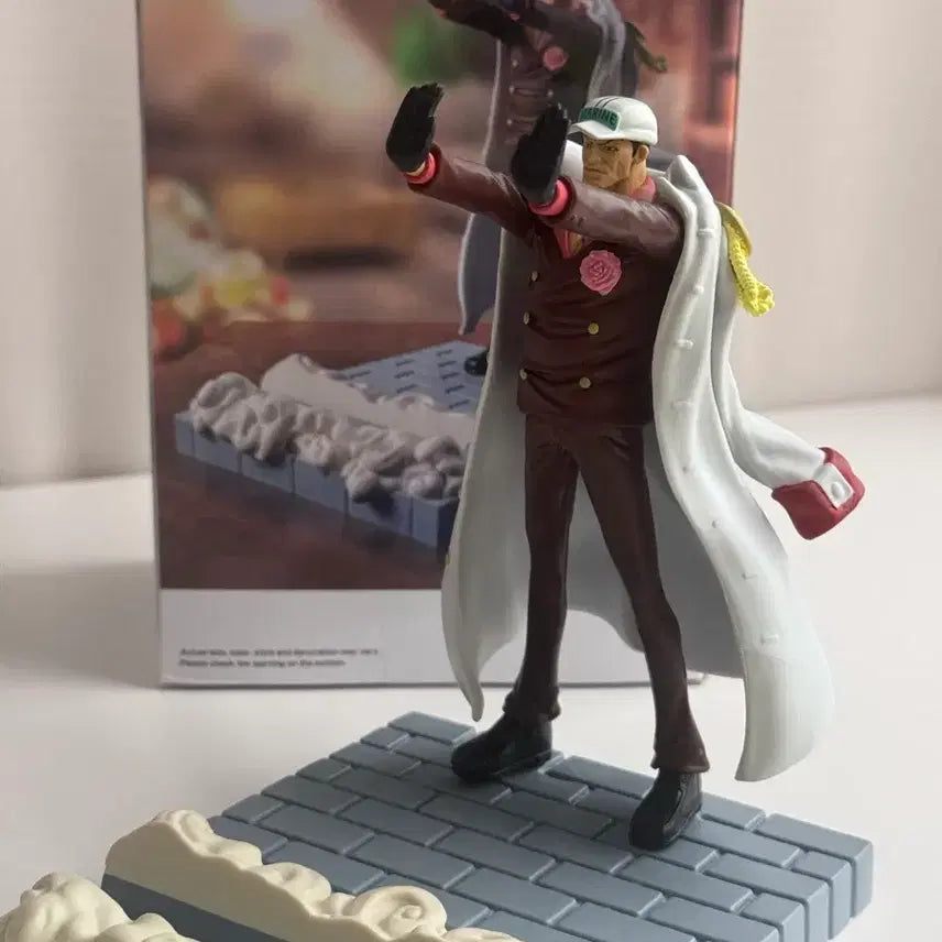 [BUNJANG] Banpresto One Piece Akainu Figure Phone Stand / 원피스 반프레스토 아카이누 피규어 핸드폰 거치대