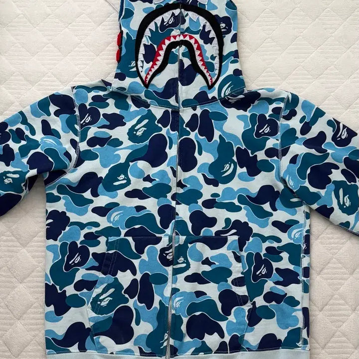 [BUNJANG] BAPE ABC Blue Camo Shark Hoodie Zip-Up L / 베이프 ABC 블루 카모 샤크 후드집업 L