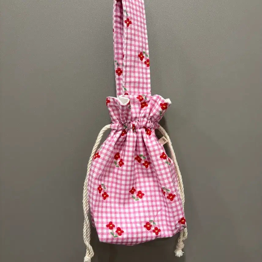[BUNJANG] Japanese Vintage Strawberry Milk Check Floral Handbag / [일본빈티지] 딸기우유 체크 잔꽃 손가방