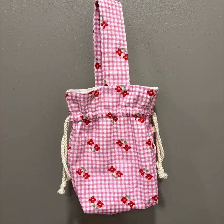 [BUNJANG] Japanese Vintage Strawberry Milk Check Floral Handbag / [일본빈티지] 딸기우유 체크 잔꽃 손가방