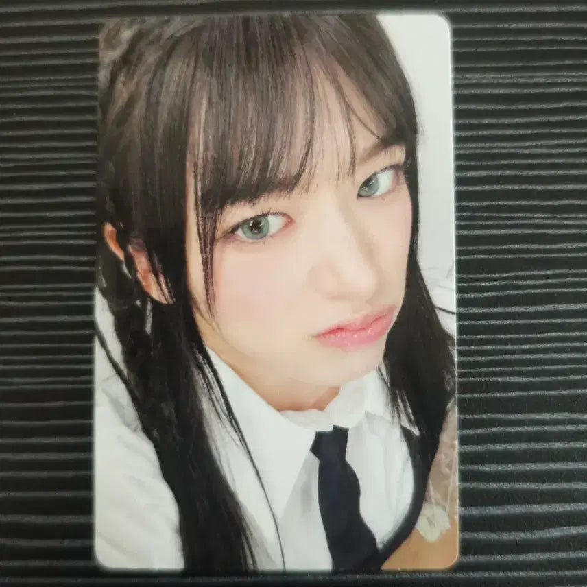 [BUNJANG] IVE Yujin Bang Bang Black Hole Revive Official Photocard / 아이브 뱅뱅 블랙홀 리바이브 안유진 공방포카