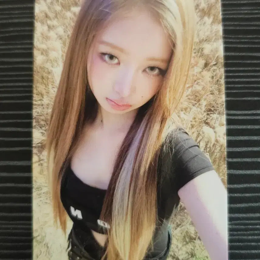 [BUNJANG] IVE Bang Bang Black Hole Revive Rei Exclusive Photocard / 아이브 뱅뱅 블랙홀 리바이브 레이 공방포카