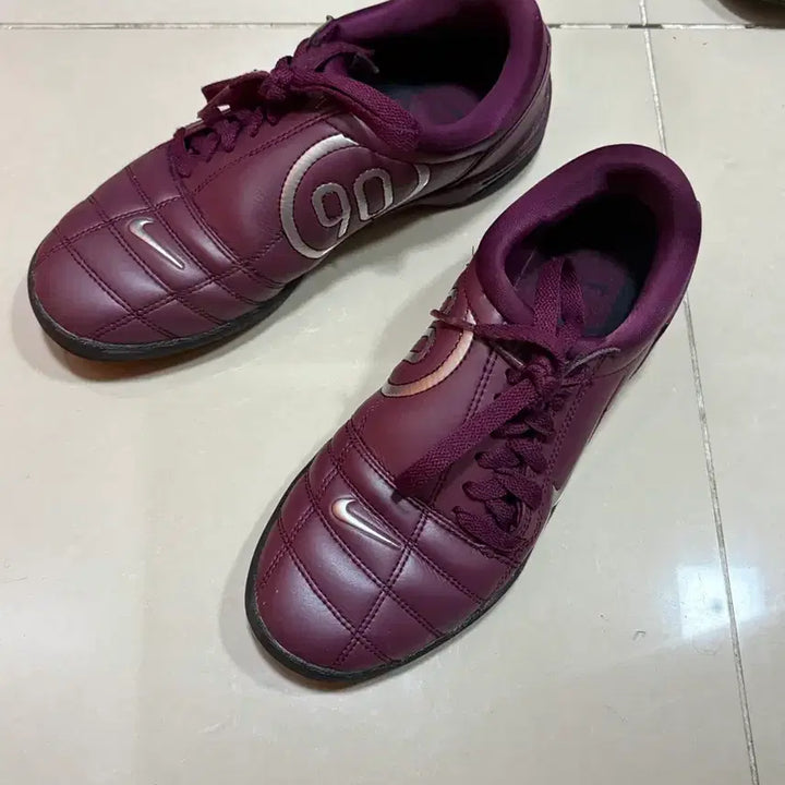 [BUNJANG] Nike Total 90 III SP Bordeaux Metallic Silver US 5 / 나이키 토탈 90 3 SP 보르도 앤 메탈릭 실버 235 (US 5)