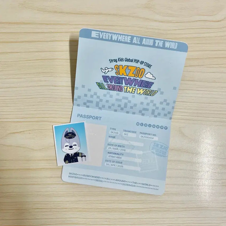 [BUNJANG] Stray Kids SKZOO Wolf Chan ID Photo &amp; Passport Bundle Set / 스키즈 서울 팝업 울프찬 증사+여권 일괄