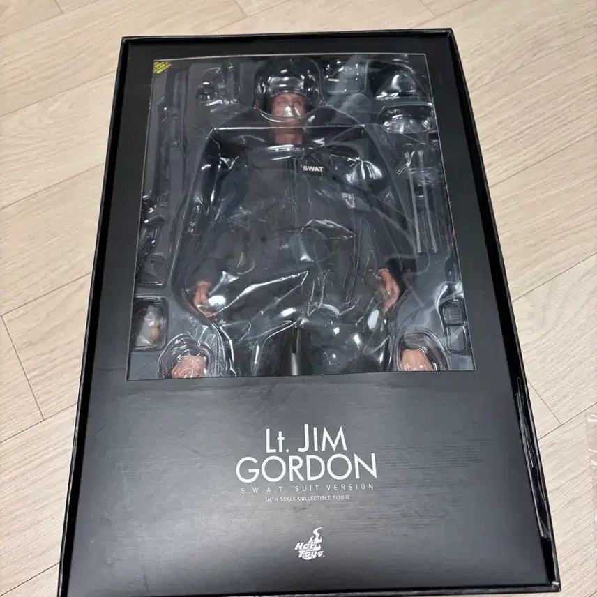 [BUNJANG] Hot Toys Jim Gordon SWAT Suit MMS182 / 핫토이 짐고든 swat 수트 mms182