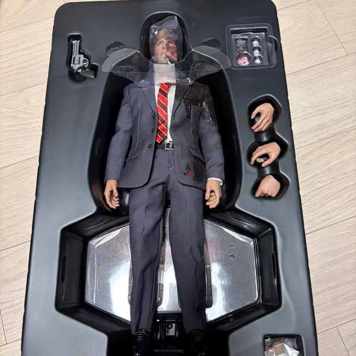 [BUNJANG] Hot Toys Two-Face 2.0 MMS546 Action Figure / 핫토이 투페이스2.0 mms546