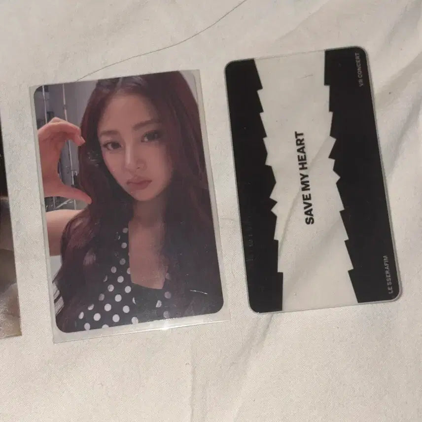 [BUNJANG] LE SSERAFIM Huh Yunjin VR Concert Photocard / 르세라핌 VR 콘서트 허윤진 포토카드
