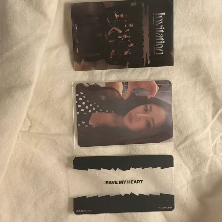 [BUNJANG] LE SSERAFIM Huh Yunjin VR Concert Photocard / 르세라핌 VR 콘서트 허윤진 포토카드