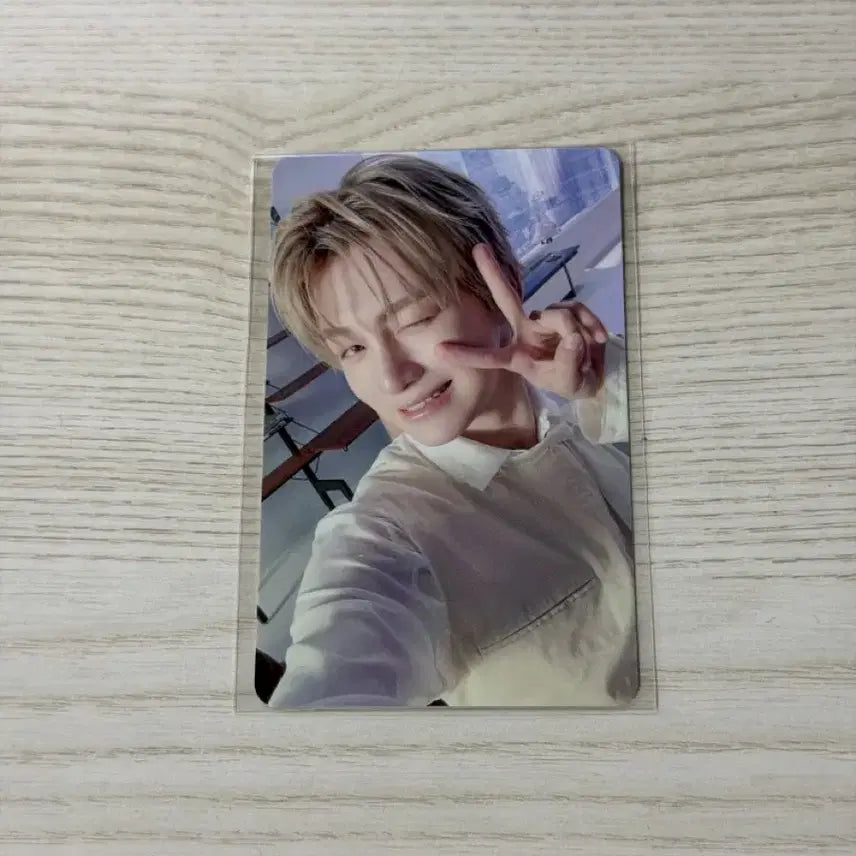 [BUNJANG] TWS Jihoon HYBE Lucky Draw Photocard / 투어스 지훈 하이브 팝업 럭키드로우 포카