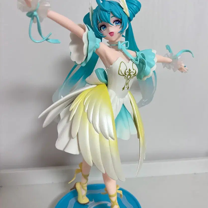 [BUNJANG] Hatsune Miku Swan Lake Figure / 하츠네 미쿠 백조의 호수 피규어