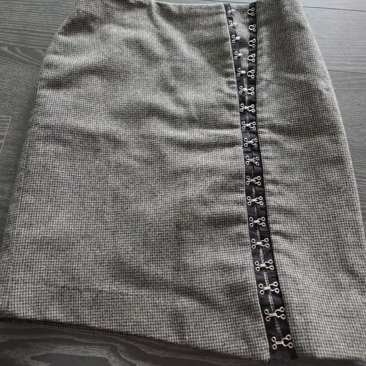 [BUNJANG] Loch by Lohk Vintage Midi Skirt / 로클 바이 로우 빈티지 스커트