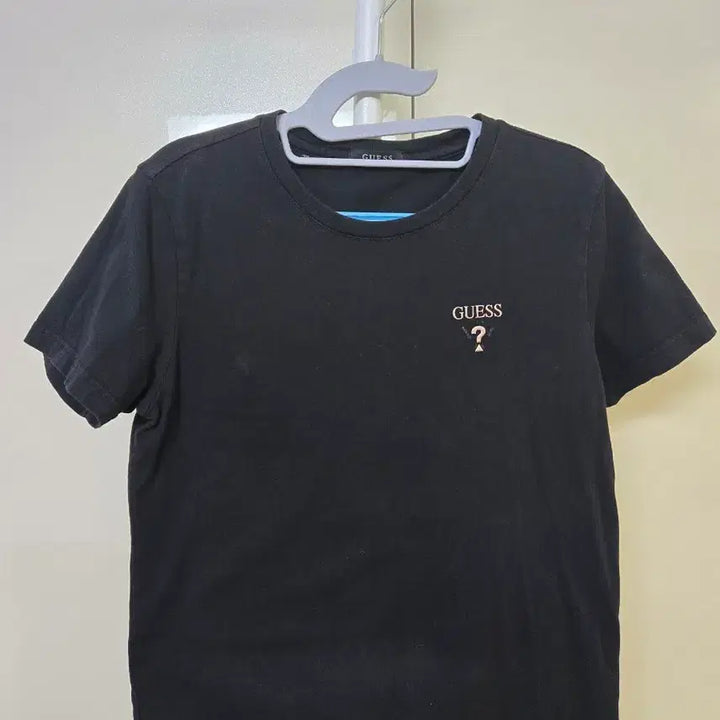 [BUNJANG] Guess Black Short Sleeve T-Shirt / 게스 블랙 반팔 티셔츠