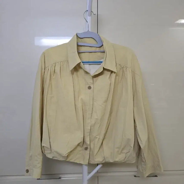 [BUNJANG] Ivory Short Length Shirring Detail Shirt / 아이보리 컬러 숏 기장 셔츠