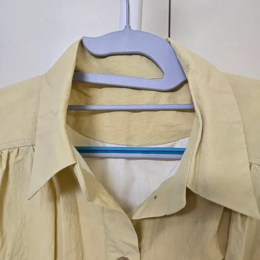 [BUNJANG] Ivory Short Length Shirring Detail Shirt / 아이보리 컬러 숏 기장 셔츠