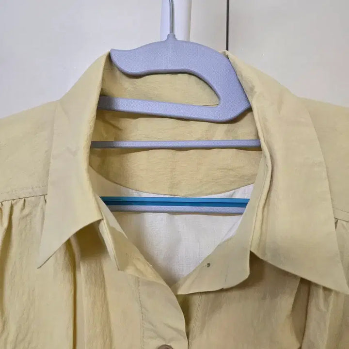 [BUNJANG] Ivory Short Length Shirring Detail Shirt / 아이보리 컬러 숏 기장 셔츠