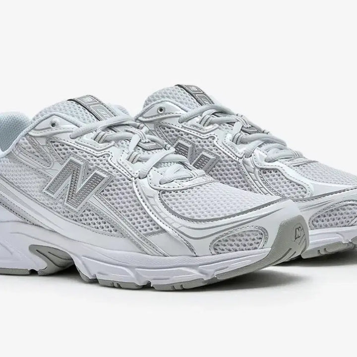 [BUNJANG] New Balance U740WM2 260mm White Silver Metallic Sneakers / [새상품] 뉴발란스 260mm  U740WM2