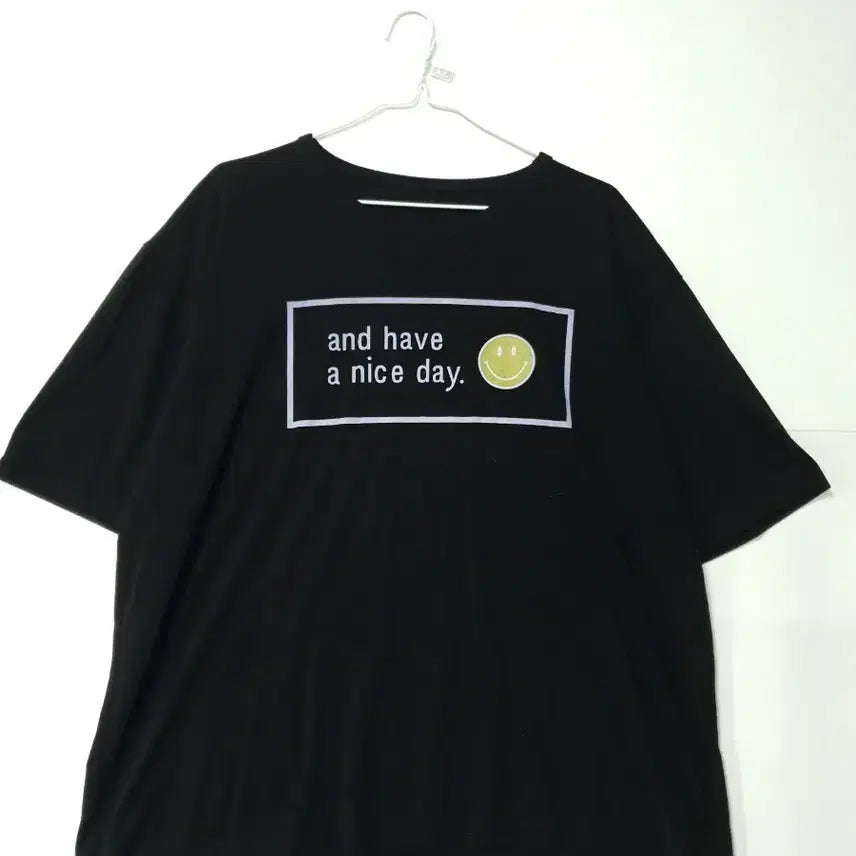 [BUNJANG] Smile Printing Black Short Sleeve T-shirt / 스마일 프린팅 블랙 반팔 티셔츠 0362